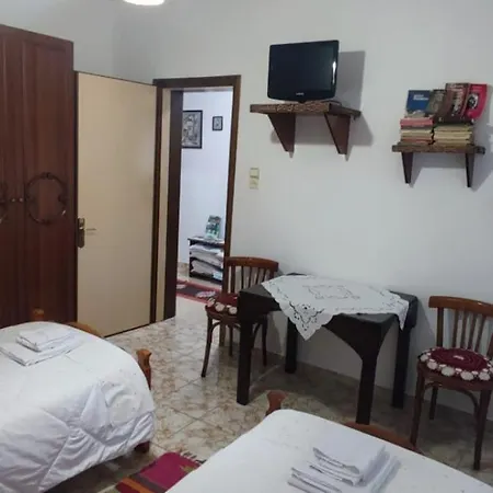 Baba Lluka Konukevi Berat