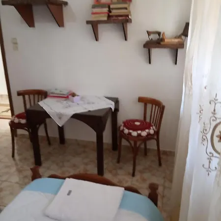 Baba Lluka בית הארחה 3*