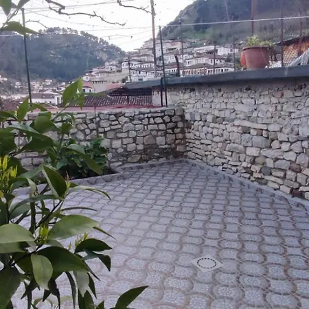 Baba Lluka Guest house