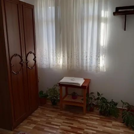 Baba Lluka 3* Berat