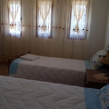 Baba Lluka 招待所 3*